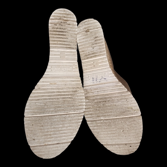 Gentle Souls by Kenneth Cole Women's Elyssa Wedge Platform Size 9 - Picture 8 of 9